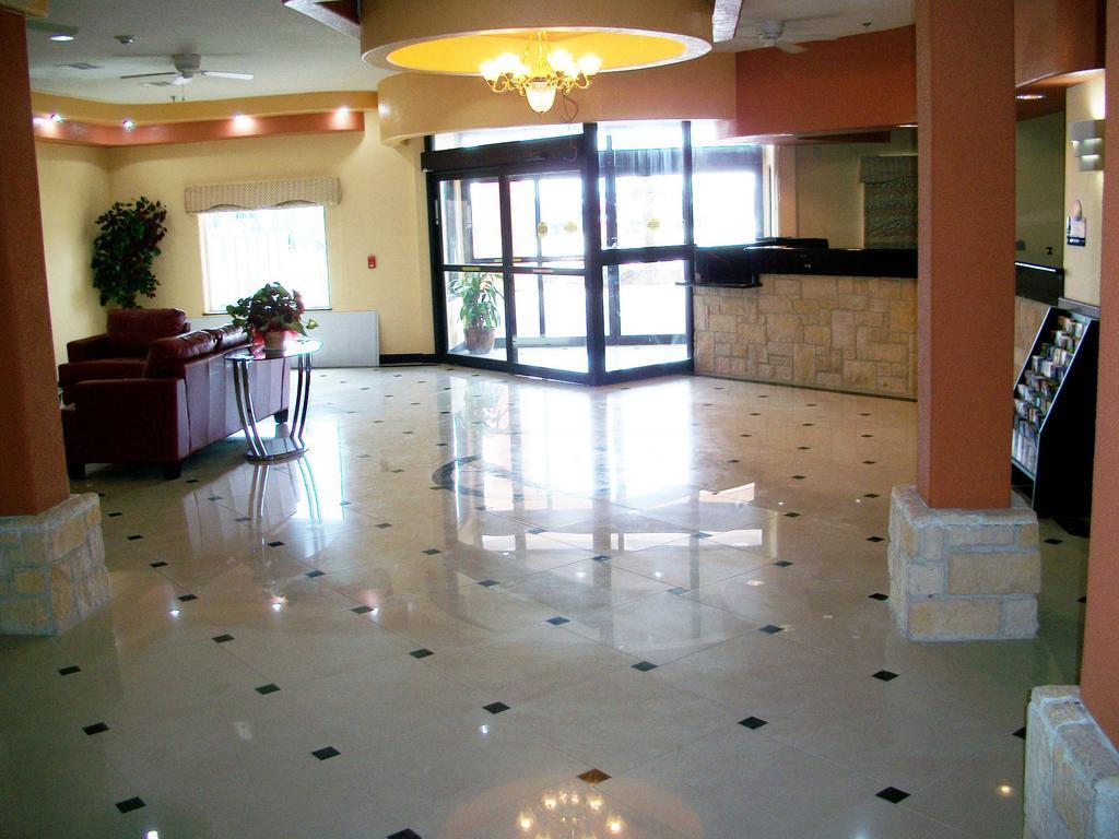 Robinson Inn And Suites Interior photo